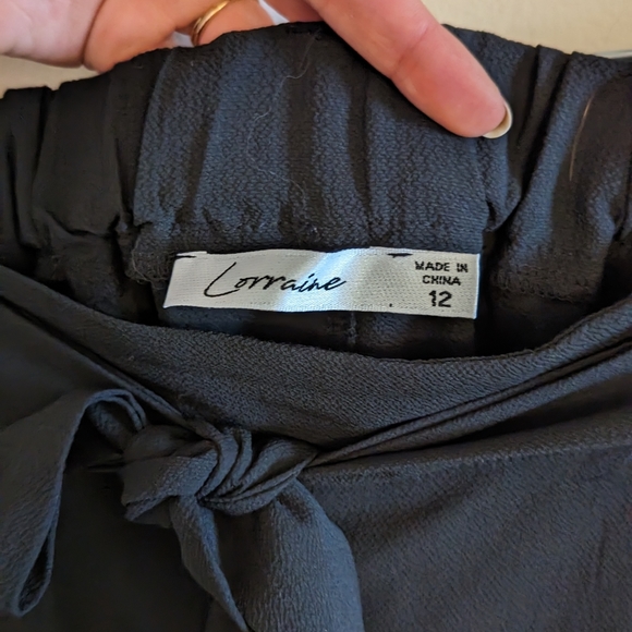 Sz 10 Shorts - Picture 4 of 4